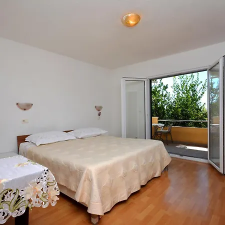 Apartament Tri Palme Podstrana Zewnętrze zdjęcie